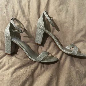 Sparkling Silver Glitter Low Heels - Size 9.5 - Glam up Any Look!